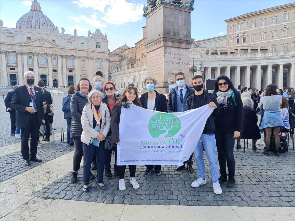 La delegazione di Semi di Pace a San Pietro pronta per partecipare ai Mille Passi